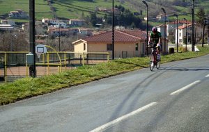 Jean-Luc, tranquille sur son 53, en montée comme en descente.