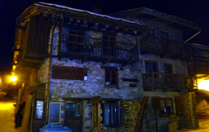 Visite nocturne du village de Bonneval