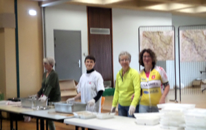 Sylvie, Mireille, Catherine et Fabienne prêtes à assurer le service