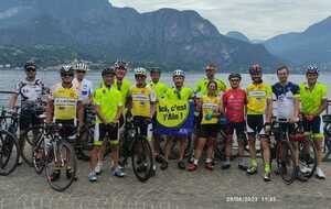 Etape 8 : le groupe à l'arrivée (Didier prend le photo)