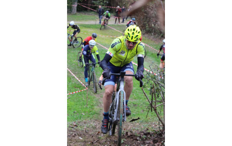 Cyclo-cross de Saint Vulbas - Sébastien au pied du podium